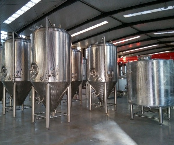 Емкость нержавеющая 2000 литров 2 м3